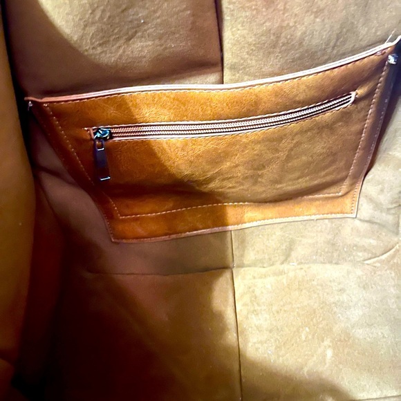 Hobo Leather Tote Bag - Oversized - Picture 9 of 10